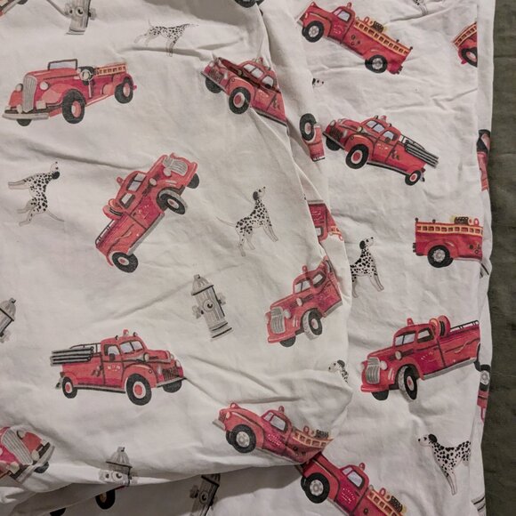 Pottery Barn Kids 100% Cotton Firetrucks Twin Sheet Set - Picture 12 of 12